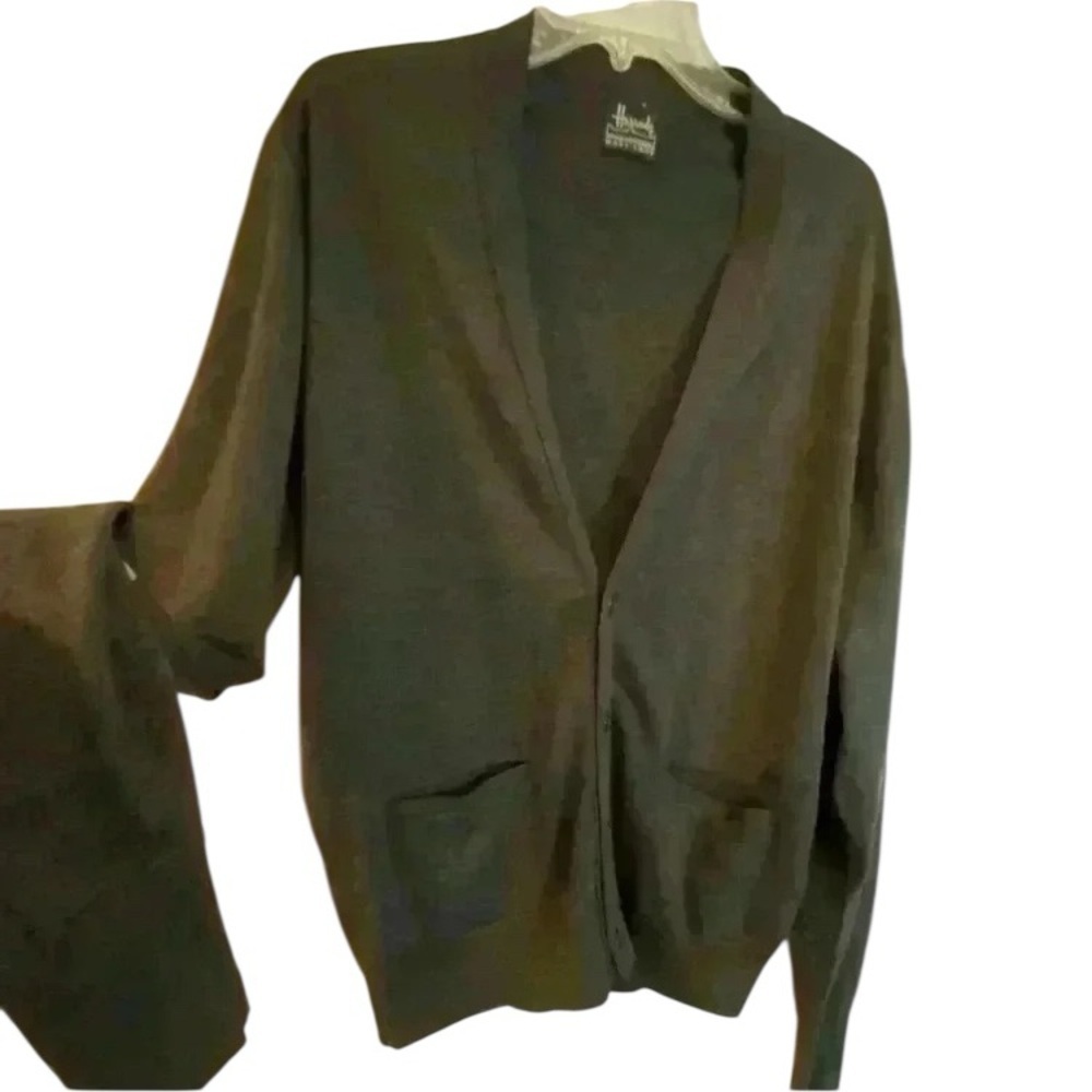 Harrods Men’s Cardigan Vintage wool charcoal gray small London, excellent condit
